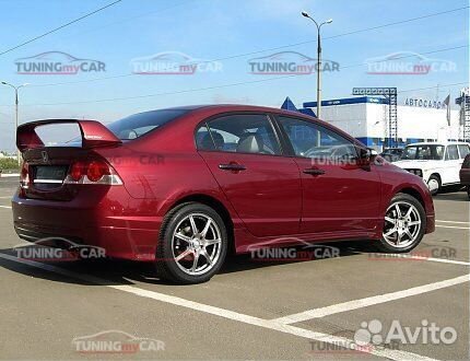 Пороги для Honda Civic 8 4D Mugen RR style