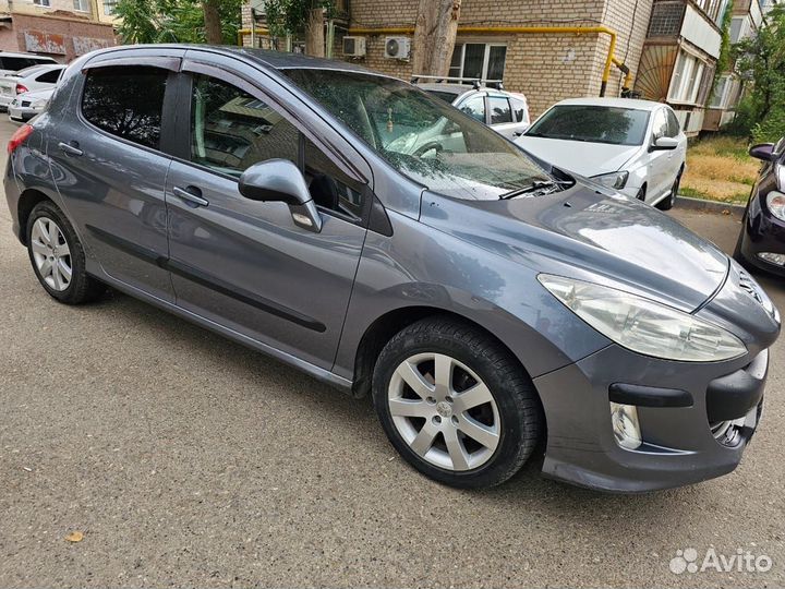 Peugeot 308 1.6 AT, 2011, 135 000 км