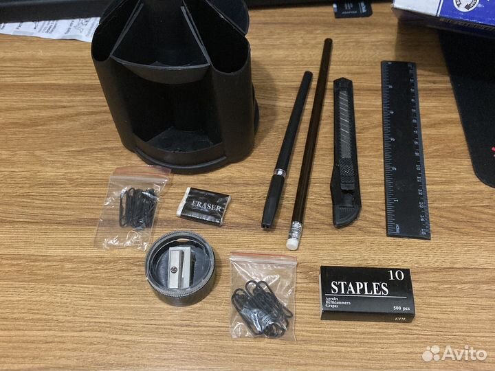 Настольный канцелярский набор
