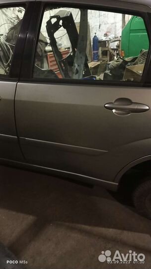 Дверь задняя левая ford focus 1