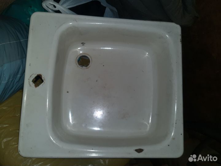 Эмалированная раковина