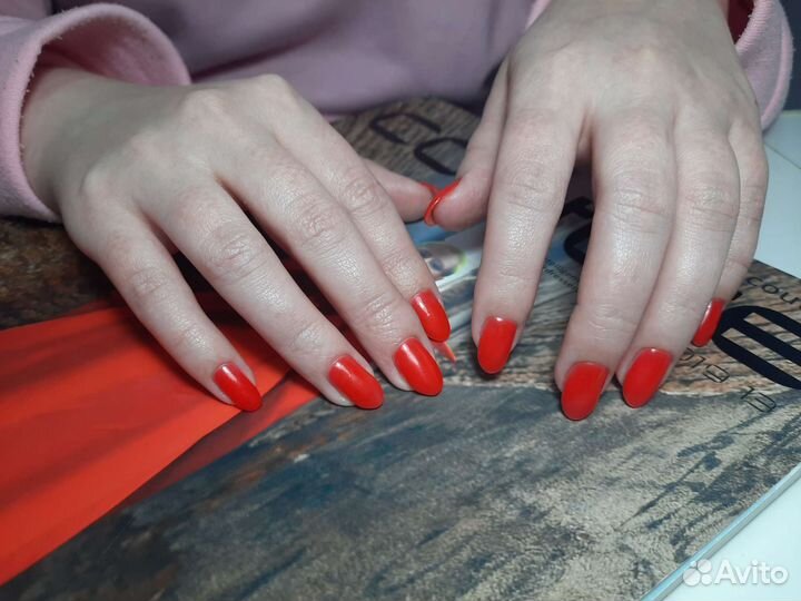 Маникюр/педикюр