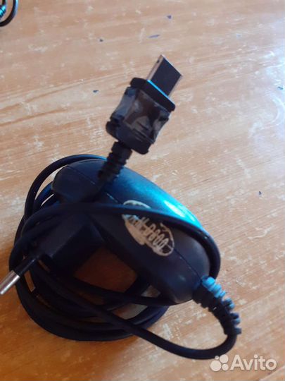 Зарядки и наушники б/у