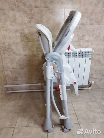 Стульчик для кормления babyton