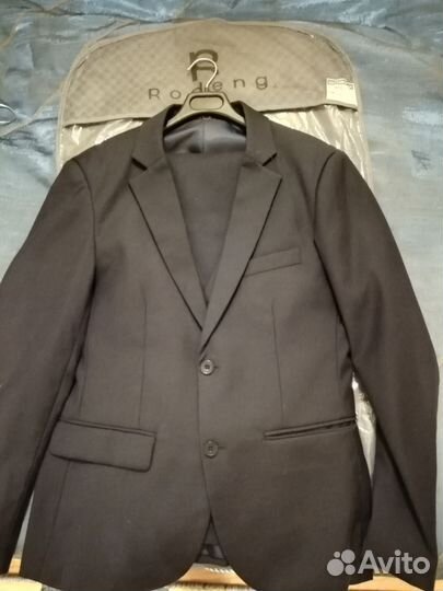 Школьный темно-синий костюм тройка р152-158