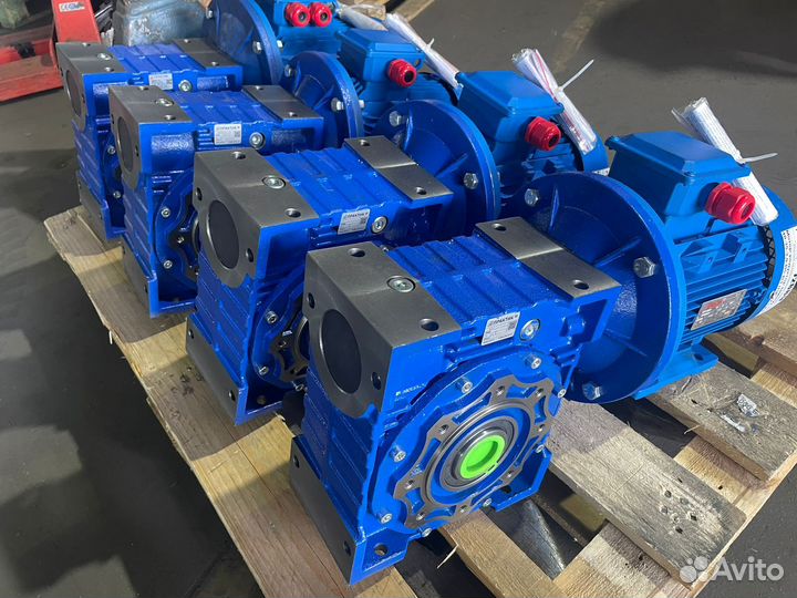 Мотор-редуктор 3мп, 4мц2С, nmrv