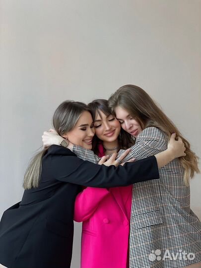 Мастер по наращиванию ресниц