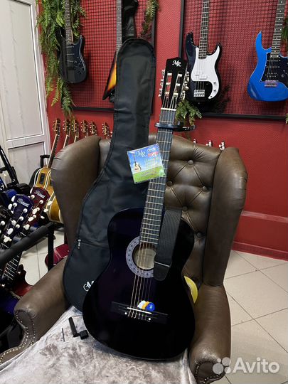 Гитарный набор 4/4 с аксессуарами