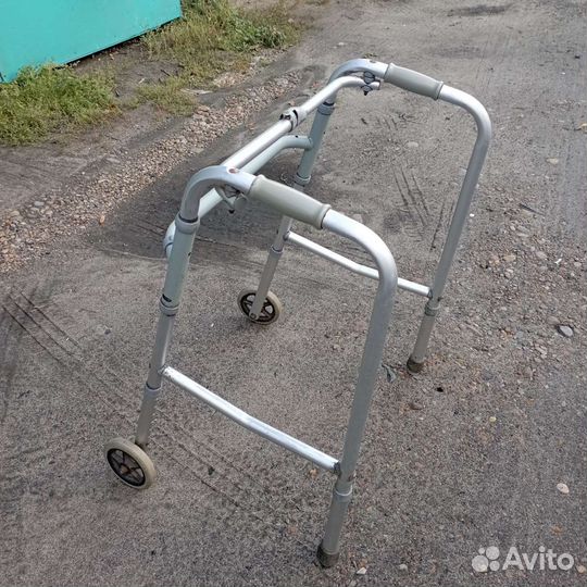 Ходунки для взрослых