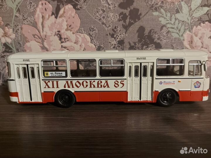 Модели автобуса лиаз-677М 1:43