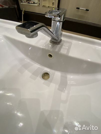 Раковина для ванной бу, ширина 1 метр