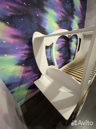 Детская кровать карета