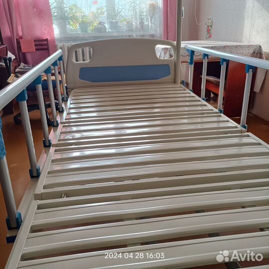 Кровать для лежачих больных