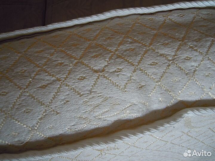 Детский матрасик в кроватку