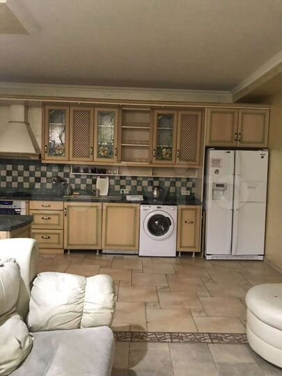 3-к. квартира, 95 м², 2/2 эт.