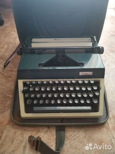 Печатная машинка Erika