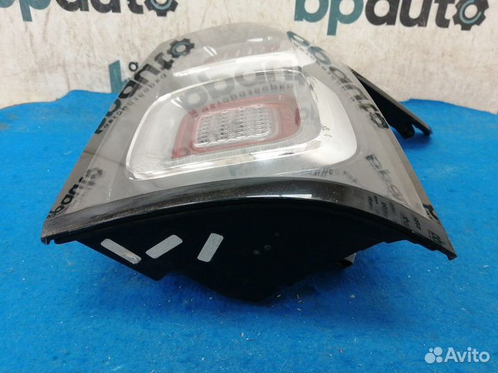 Фонарь правый Autobiography JK5M-13404-AE Land