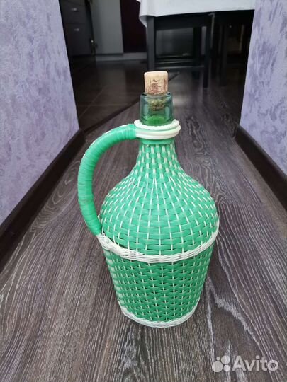 Бутыль стеклянная в оплётке времён СССР