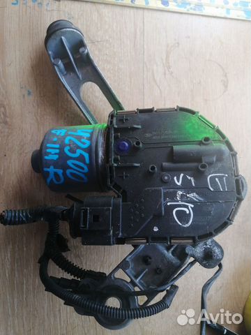 Моторчик дворника правого Ford Focus 3