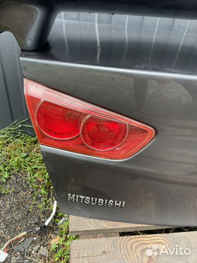 Крышка багажника Mitsubishi Lancer 10 X