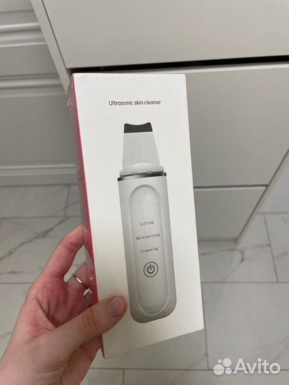Ультразвуковой аппарат скрабер для чистки лица