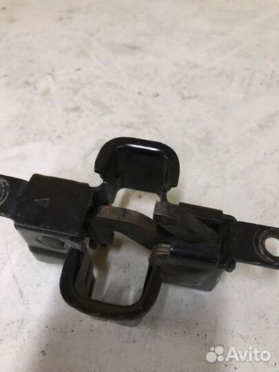 Замок капота Mercedes S-Class W221 2005