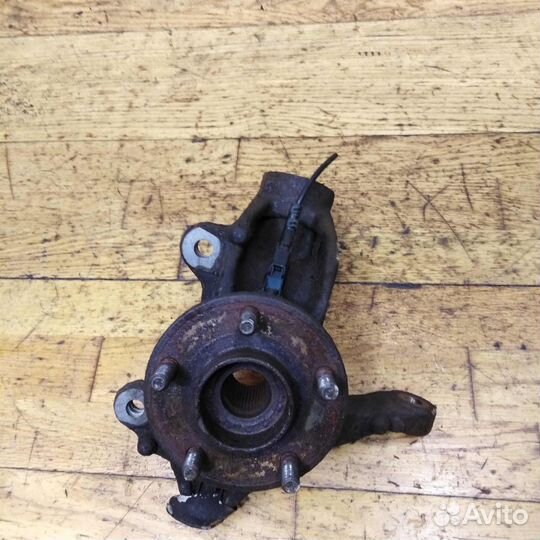 Кулак поворотный передний левый Ford Mondeo 4