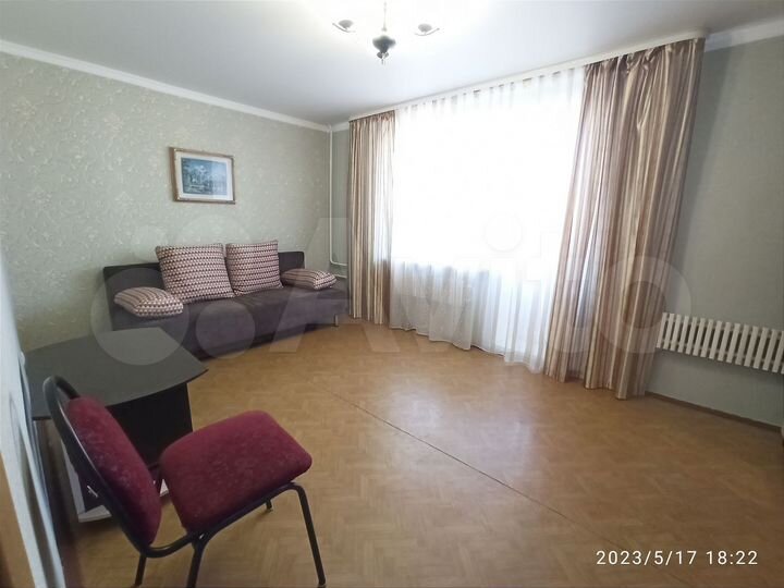 2-к. квартира, 65 м², 8/12 эт.