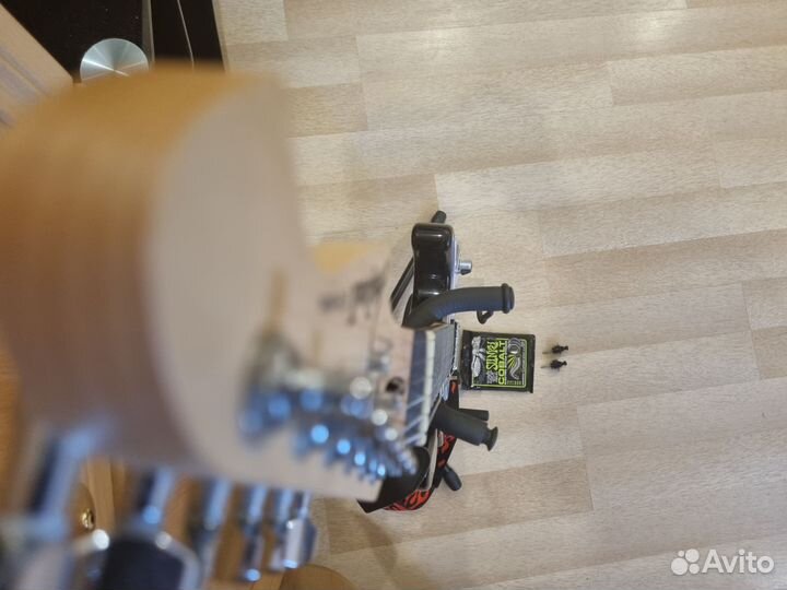 Электро гитара с комбиком