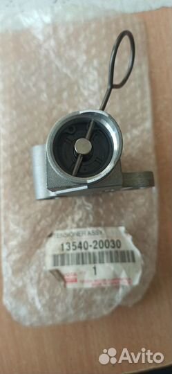 Натяжитель ремня toyota