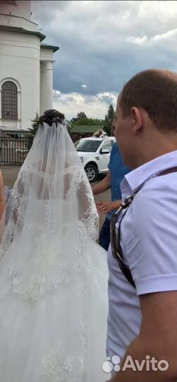 Свадебное платье