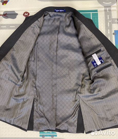 Школьный костюм