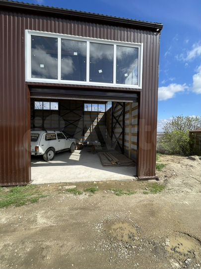 Гараж, > 30 м²