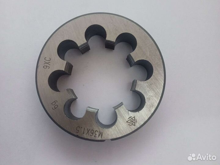 Плашка М30шаг1.5