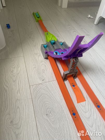 Hot wheels трек spleet speeders