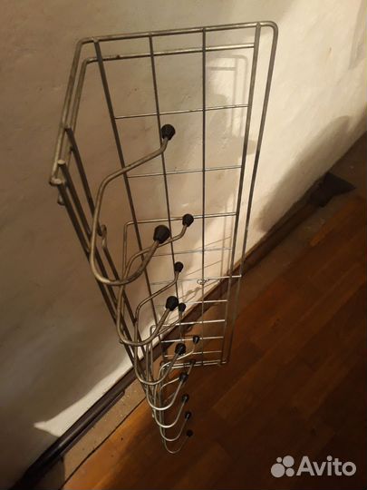 Вешалка в прихожую настенная