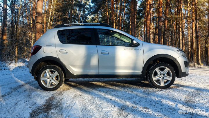 Renault Sandero Stepway 1.6 МТ, 2015, 222 000 км