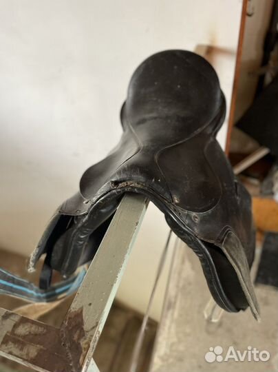 Седло для лошади