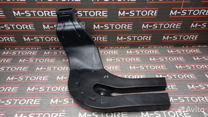 Воздуховод печки левый Bmw 5-Series E60 M54B25