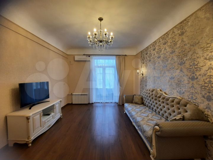 2-к. квартира, 55 м², 2/3 эт.