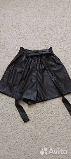 Кожаная юбка шорты