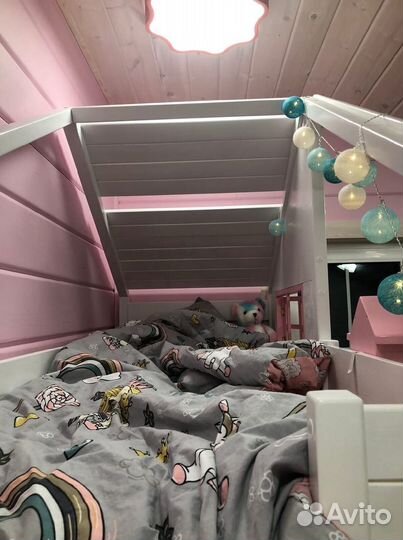Детская кровать с лестницей от 2 лет