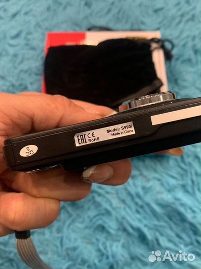 Компактный фотоаппарат