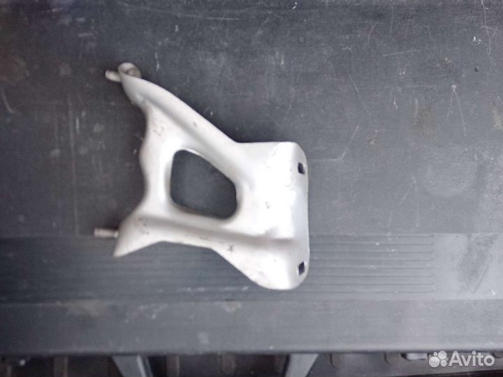 Крепеж паука