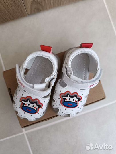 Сандали на первый шаг