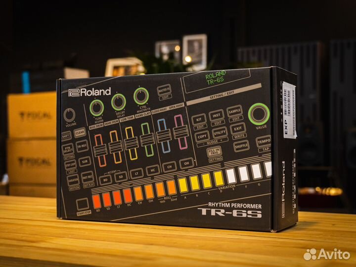 Roland TR-6S