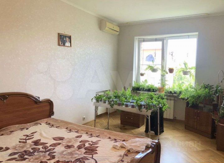 Дом 499 м² на участке 6 сот.