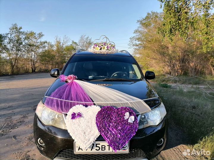 Свадебные украшения на машину