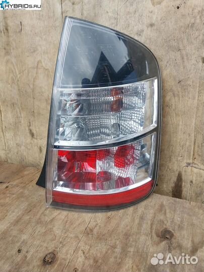 Фонарь задний правый Toyota Prius 2 NHW20 2005