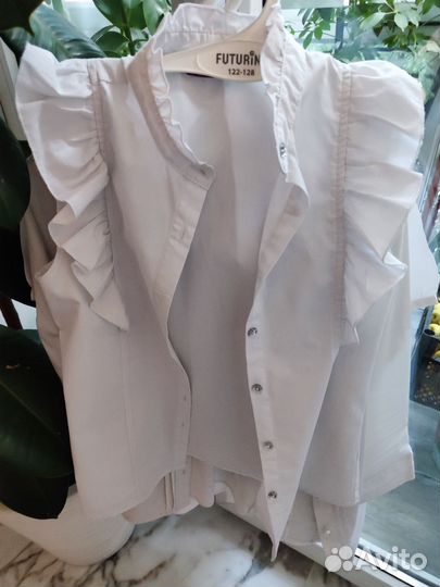 Одежда для девочки 140-146 школа